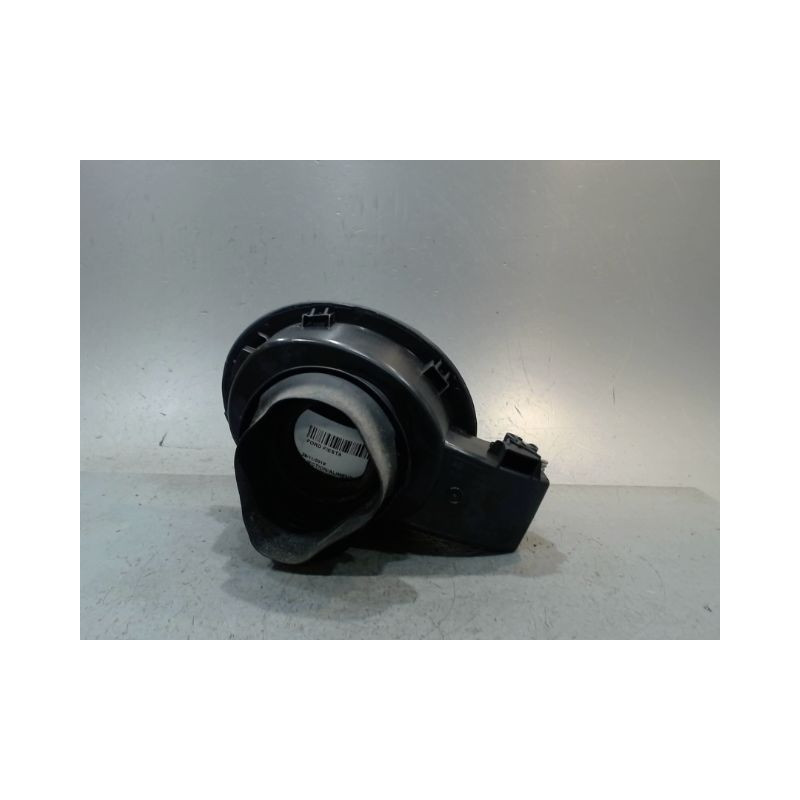 VOLET DE TRAPPE CARBURANT FORD FIESTA