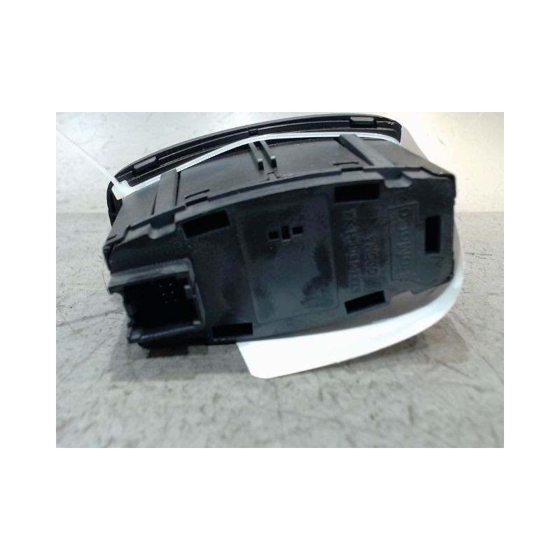 INTERIEUR COMMANDE PHARES FORD FIESTA