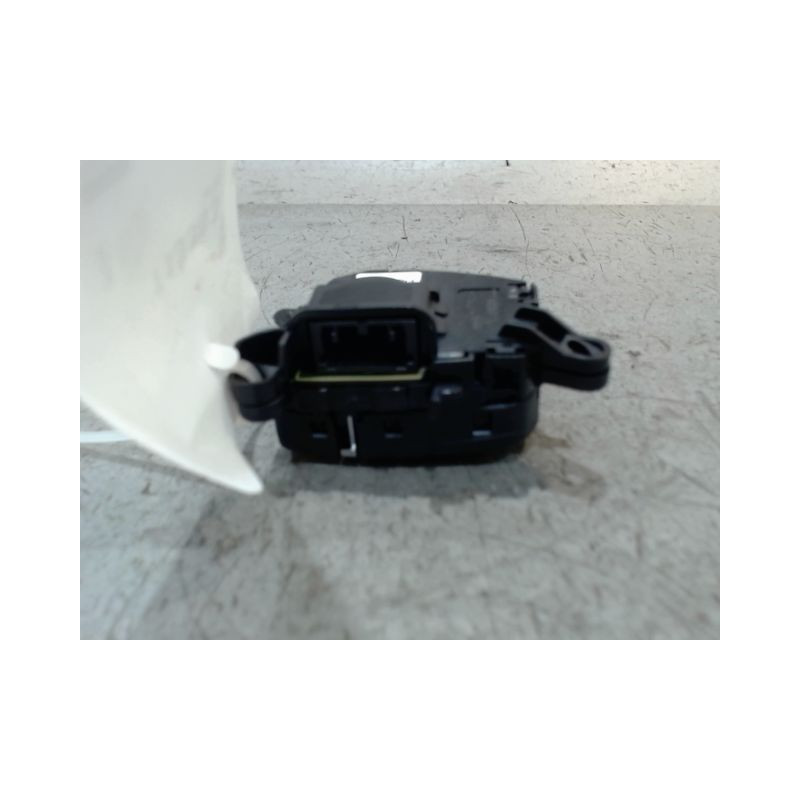 COMMANDES VOLANT DROIT FORD FIESTA