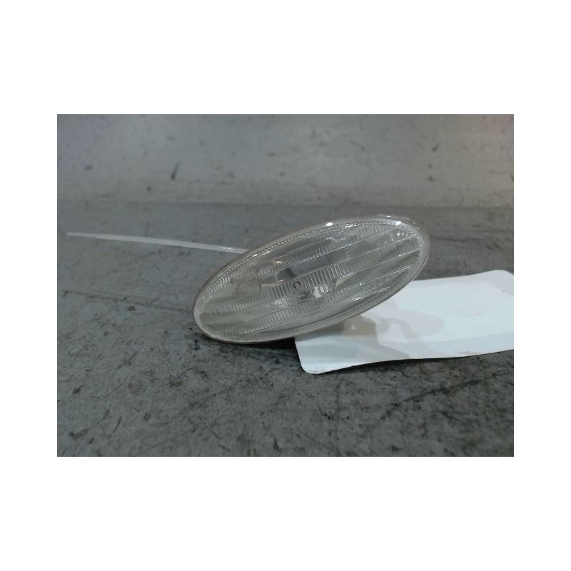 REPETITEUR AILE GAUCHE NISSAN MICRA
