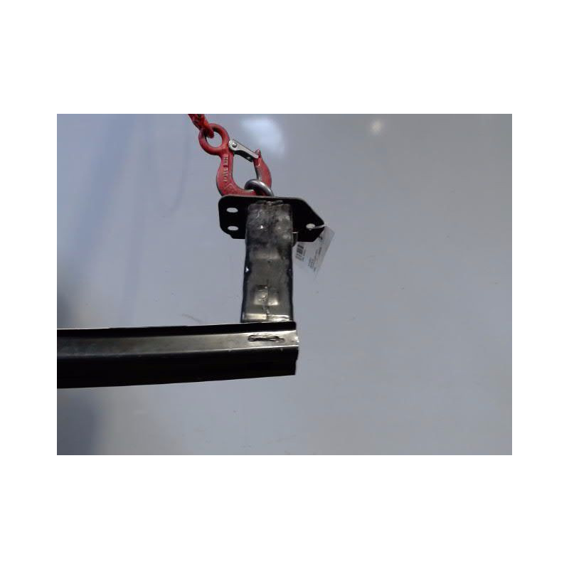TRAVERSE INFERIEURE ARMATURE AVANT OPEL MOKKA