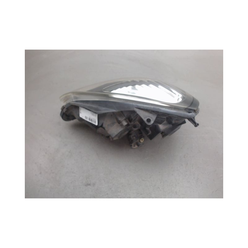 PHARE DROIT RENAULT CLIO