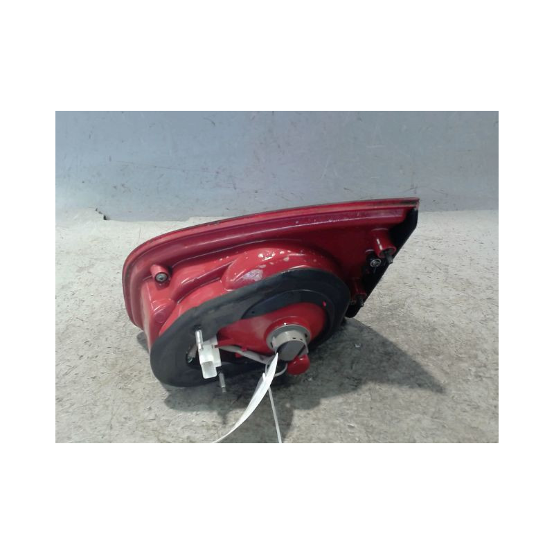 FEU ARRIERE INTERIEUR GAUCHE HYUNDAI SANTAFE