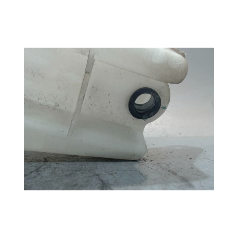 RESERVOIR LAVE-GLACE AVANT NISSAN MICRA