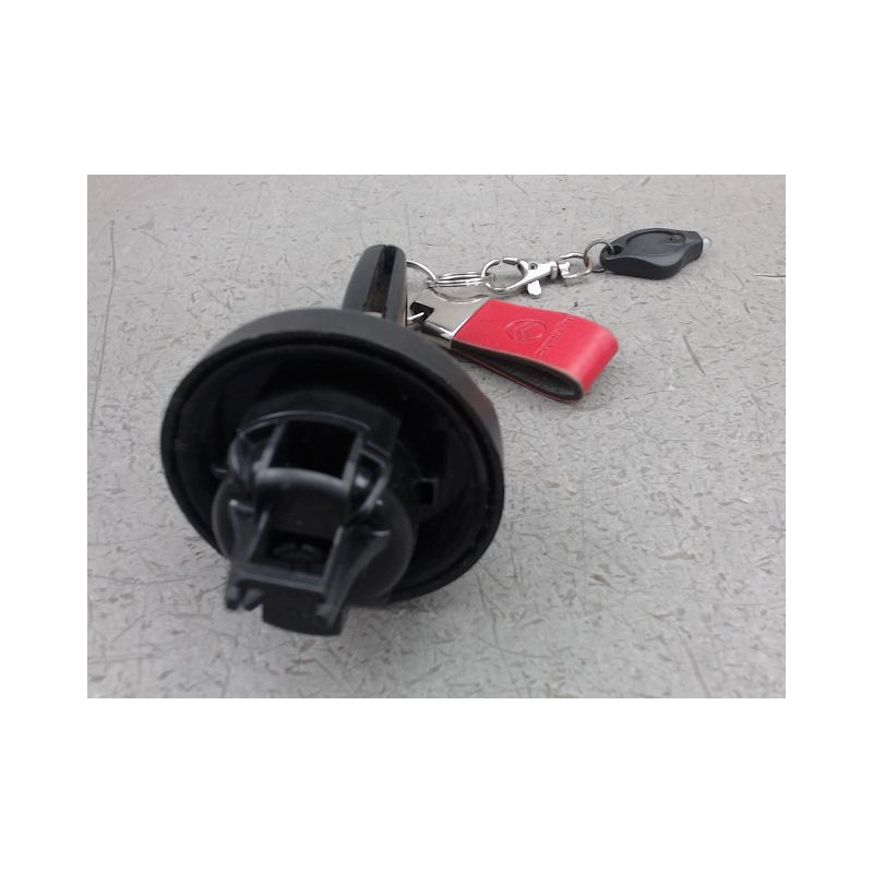 BOUCHON RESERVOIR A CARBURANT CITROEN C3