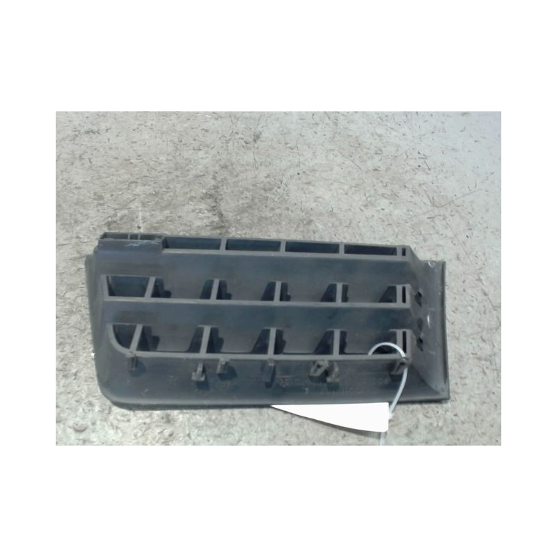 GRILLE CALANDRE DROIT RENAULT MEGANE II PH1 02-05