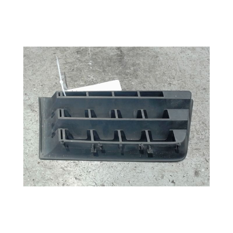 GRILLE CALANDRE GAUCHE RENAULT MEGANE II PH1 02-05