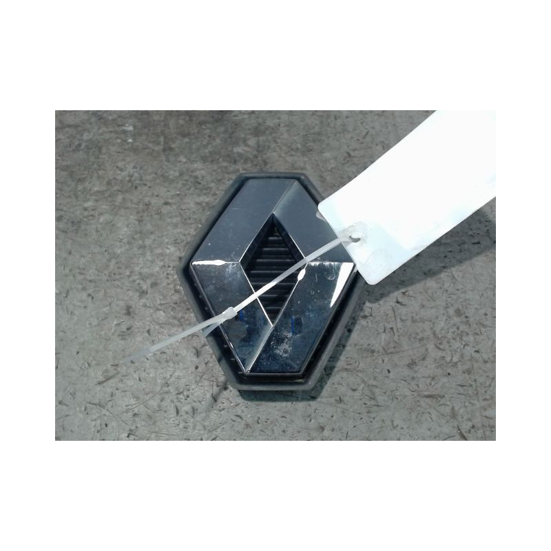 SIGLE CALANDRE RENAULT MEGANE II PH1 02-05