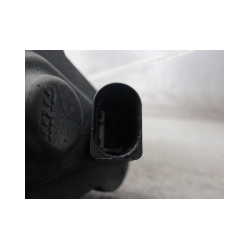 ETRIER DE FREIN ARRIERE DROIT VOLKSWAGEN PASSAT 2005-