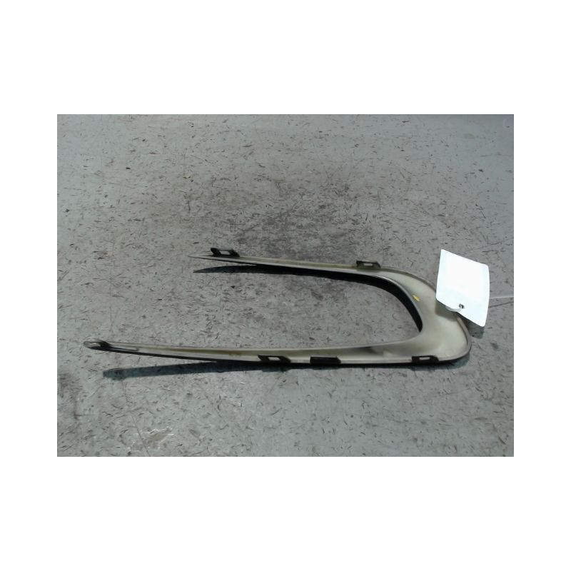 ENJOLIVEUR PARE-CHOC AVG PEUGEOT 2008