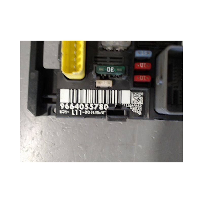 BOITE A FUSIBLES CITROEN C4 I Phase 1 2004-2008