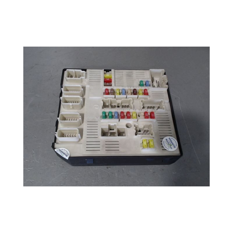 BOITE A FUSIBLES RENAULT MEGANE III Phase 2 2012-2014