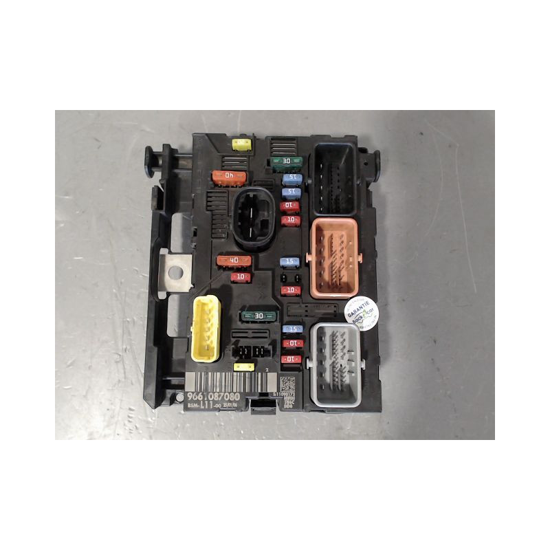 BOITE A FUSIBLES PEUGEOT 307 Phase 2 2005-2007