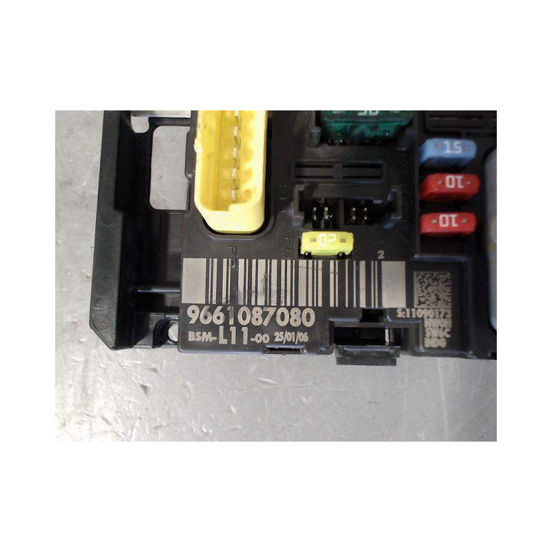 BOITE A FUSIBLES PEUGEOT 307 Phase 2 2005-2007