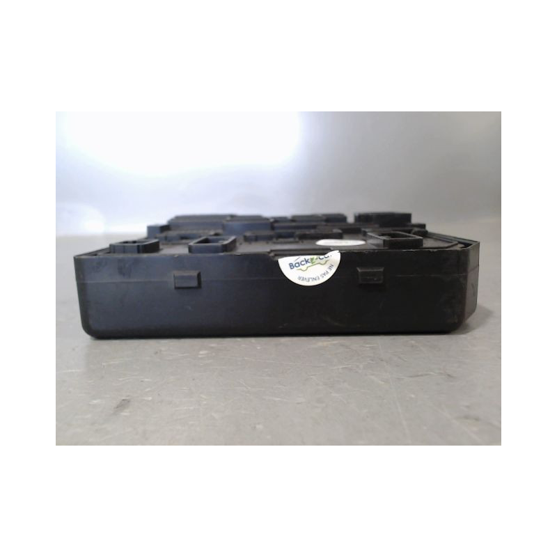 BOITE A FUSIBLES RENAULT MEGANE IV PHASE 1 2015-