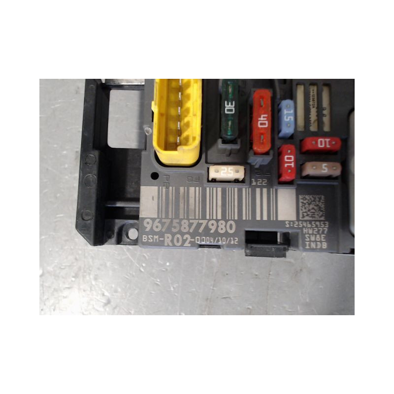 BOITE A FUSIBLES PEUGEOT 3008 BREAK I Phase 1 2009-2013