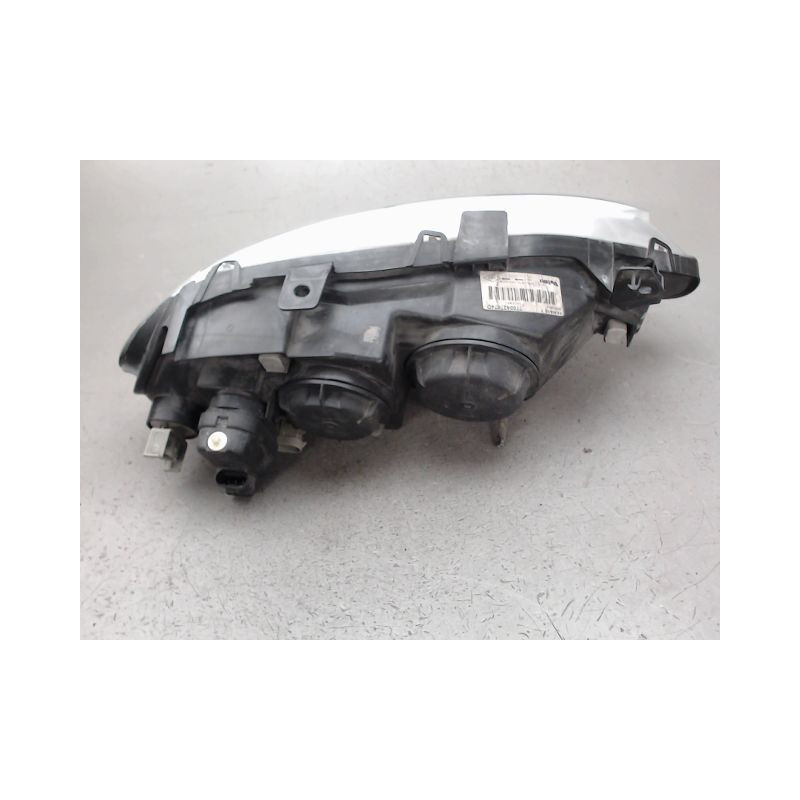 PHARE GAUCHE RENAULT MEGANE