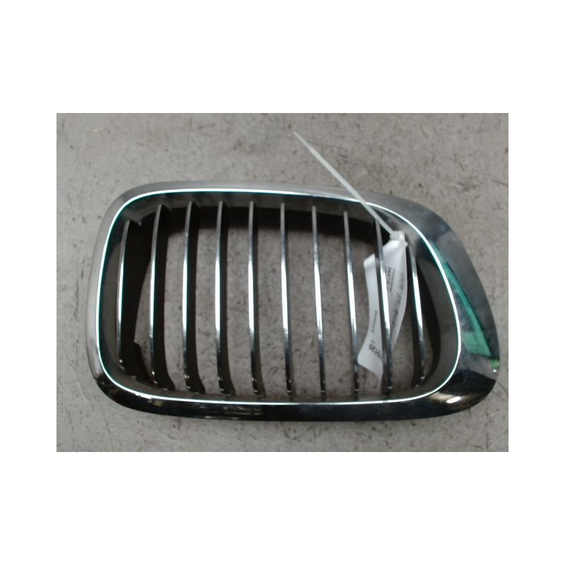 GRILLE CALANDRE DROIT B.M.W. SERIE 3