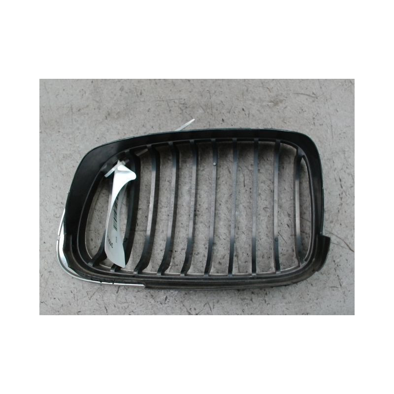GRILLE CALANDRE DROIT B.M.W. SERIE 3