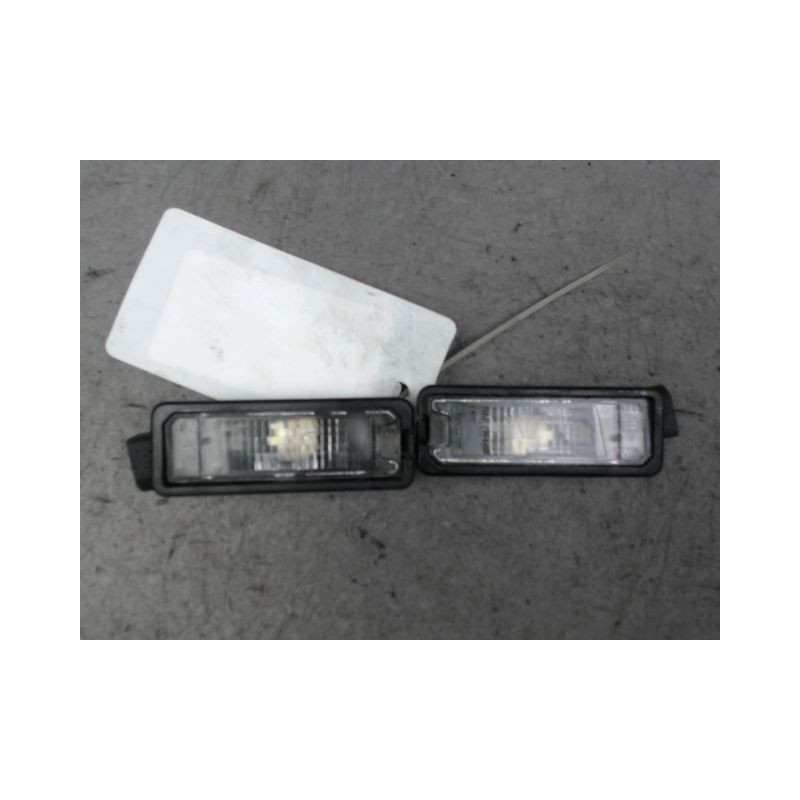 ECLAIREUR PLAQUE DE POLICE VOLKSWAGEN POLO 2009-