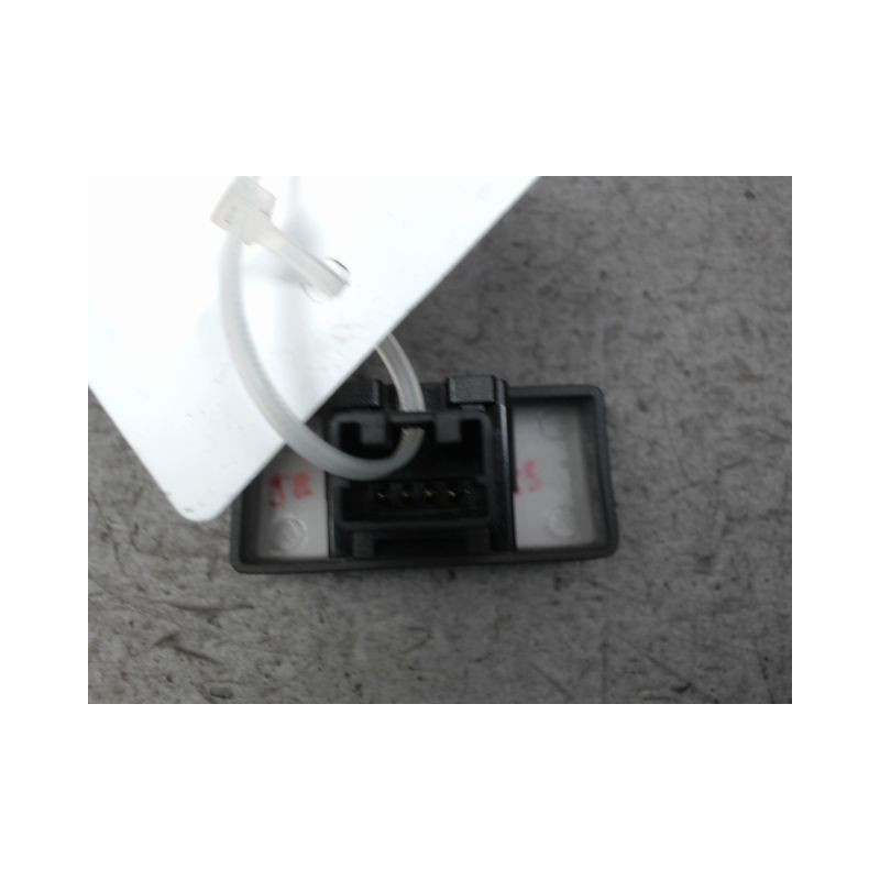 BOUTON DE WARNING NISSAN PIXO