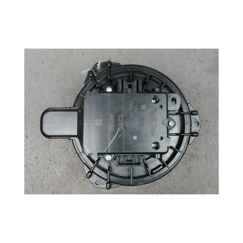 MOTEUR VENTILATEUR CHAUFFAGE TOYOTA C-HR