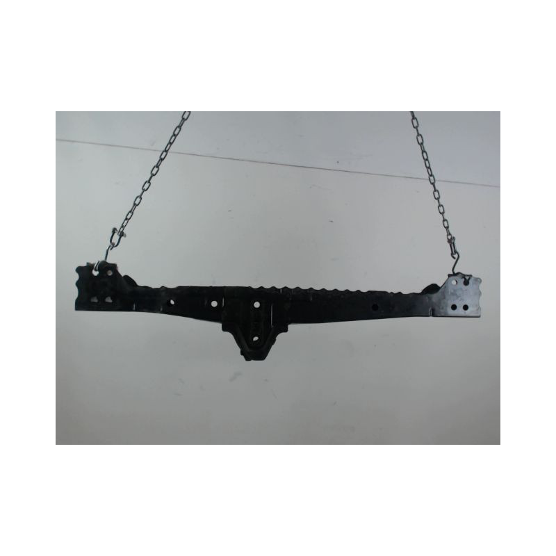 TRAVERSE INFERIEURE ARMATURE AVANT TOYOTA AURIS 2010-