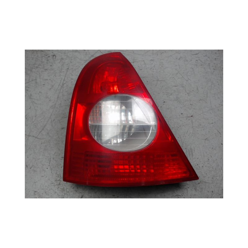 FEU ARRIERE GAUCHE  RENAULT CLIO II PH.2 01-06