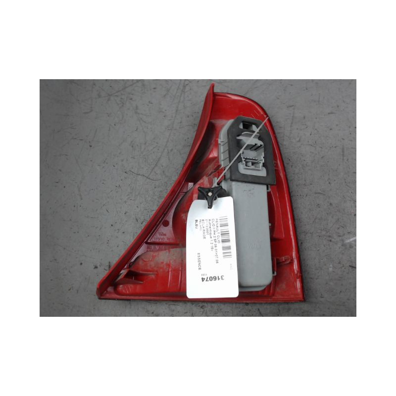 FEU ARRIERE GAUCHE  RENAULT CLIO II PH.2 01-06