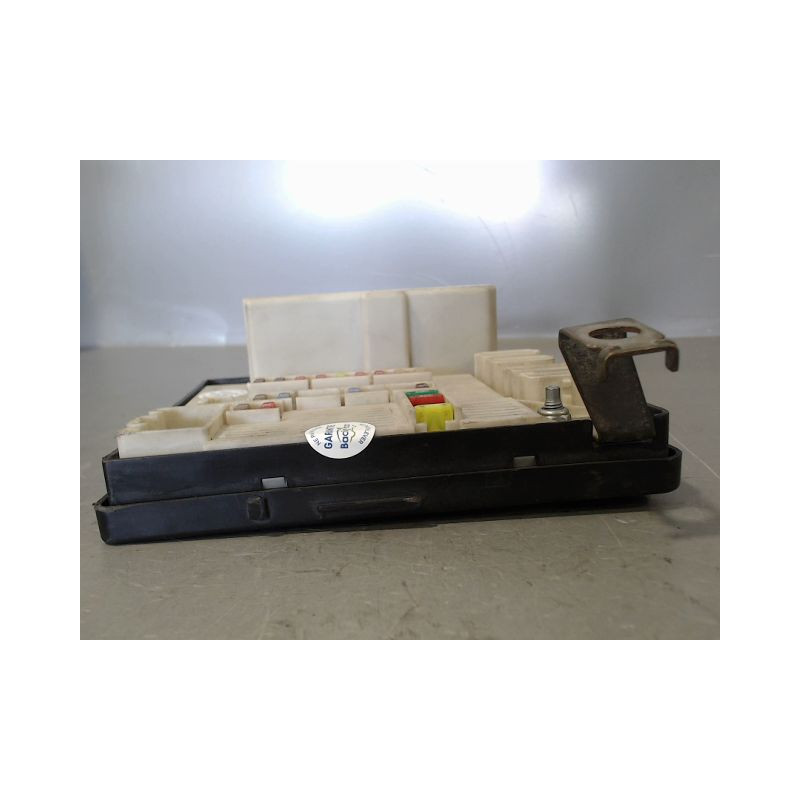 BOITE A FUSIBLES RENAULT SCENIC MONOSP. II Phase 1 2003-2006