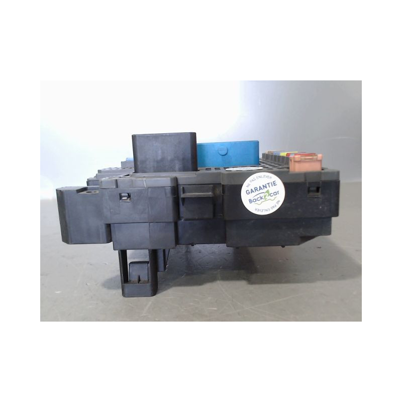 BOITE A FUSIBLES PEUGEOT 508 2010-