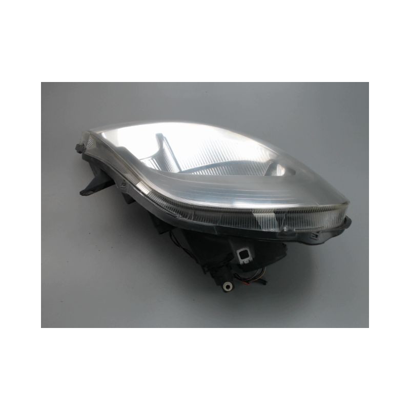 PHARE DROIT RENAULT TRAFIC