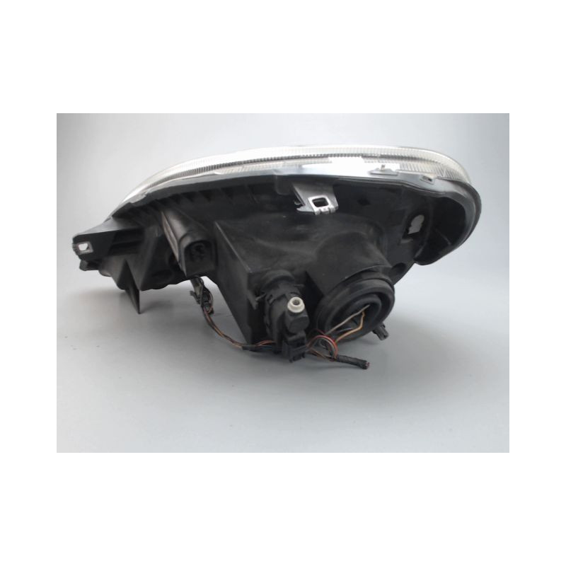 PHARE DROIT RENAULT TRAFIC