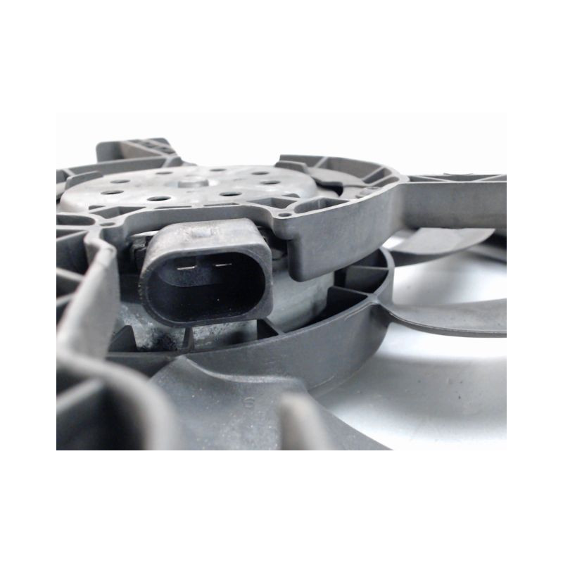MOTEUR VENTILATEUR RADIATEUR AUDI A4