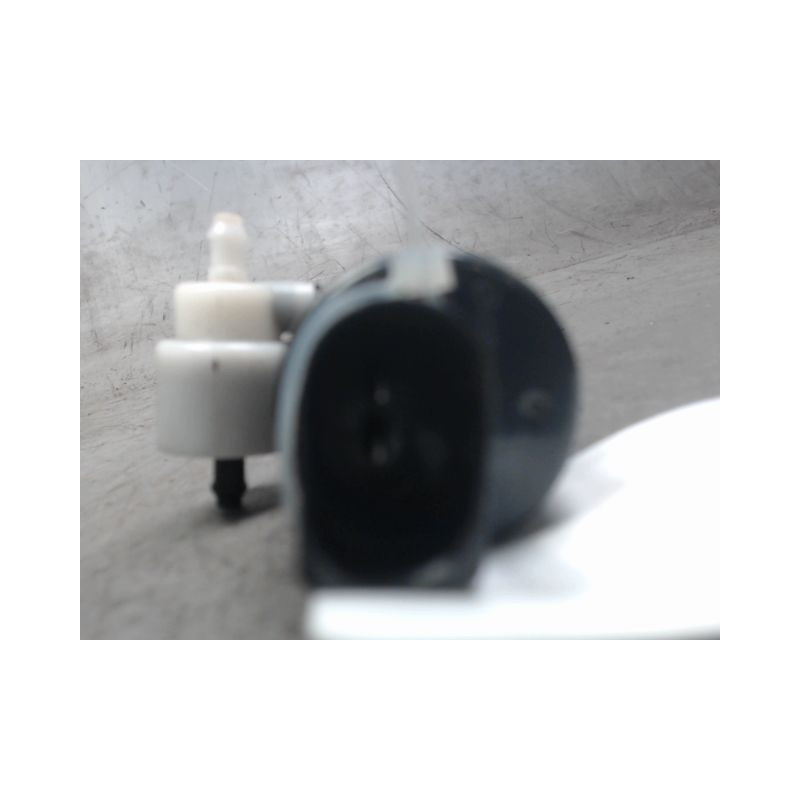 POMPE LAVE-GLACE AVANT B.M.W. X1