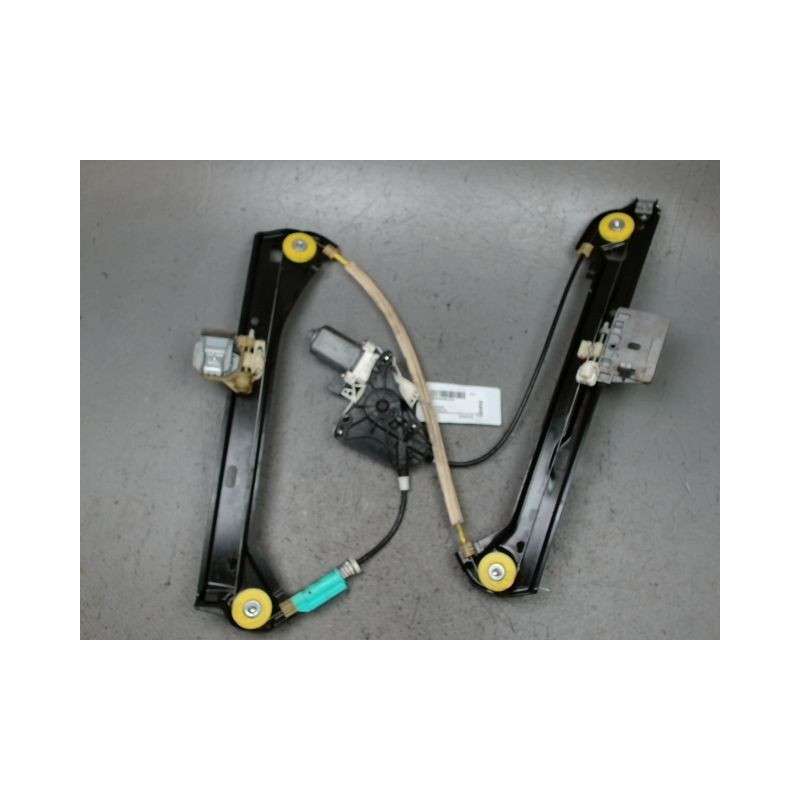 MECANISME+MOTEUR LEVE-GLACE AVANT GAUCHE MERCEDES CLA
