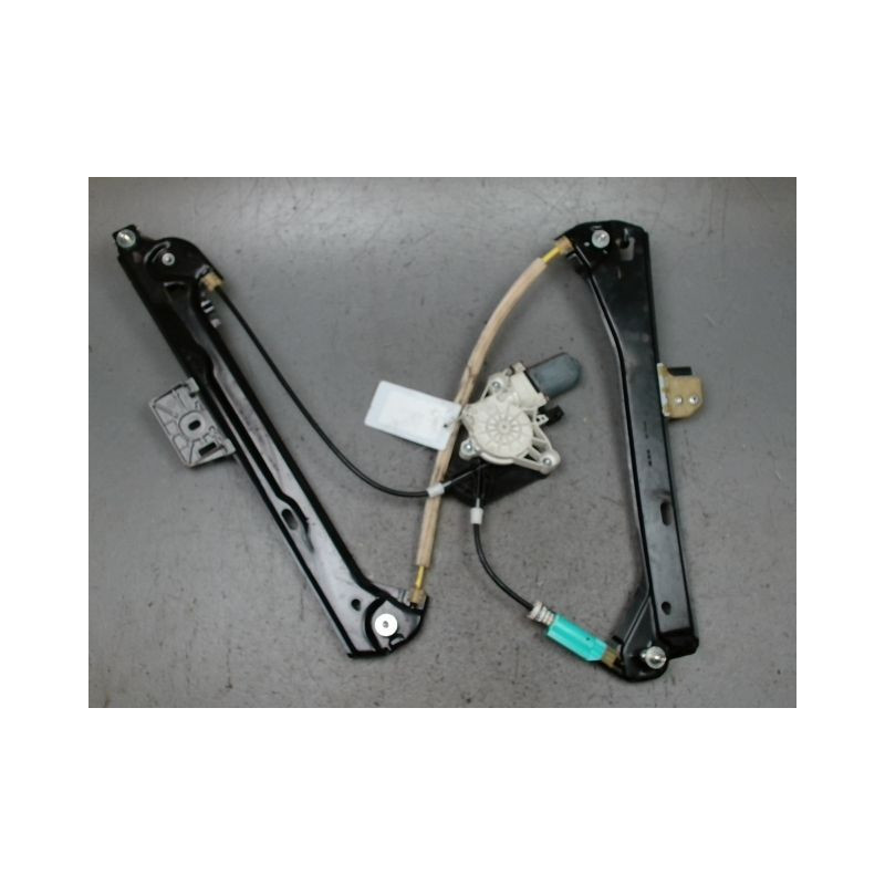MECANISME+MOTEUR LEVE-GLACE AVANT GAUCHE MERCEDES CLA