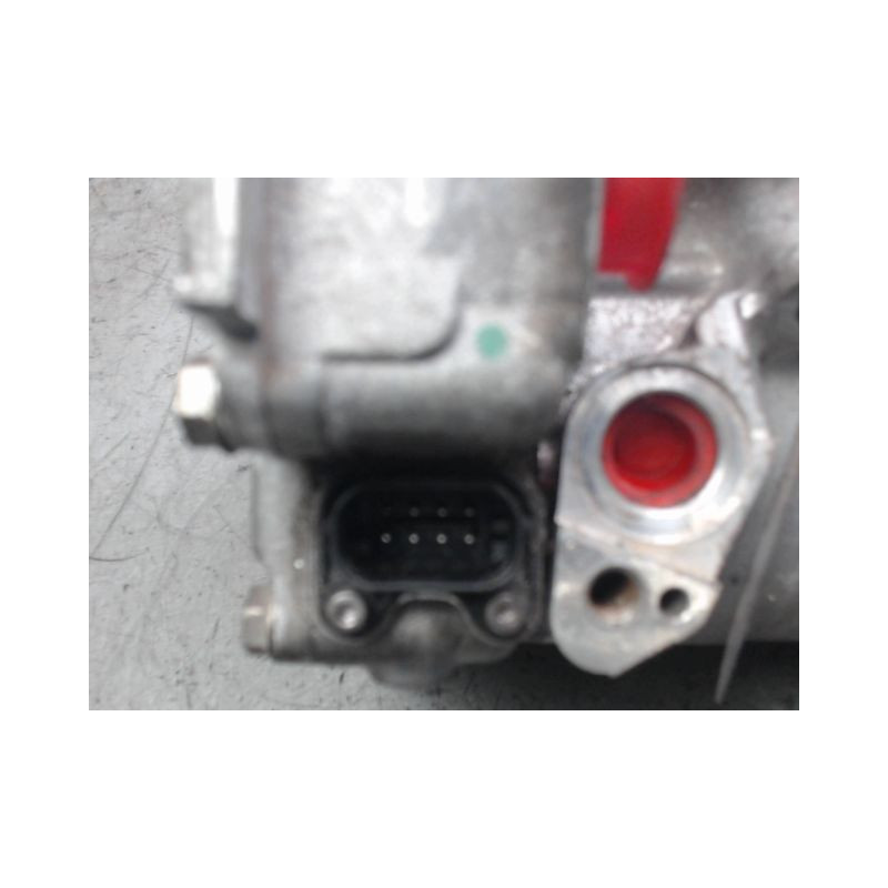 COMPRESSEUR AIR CONDITIONNE MERCEDES CLA