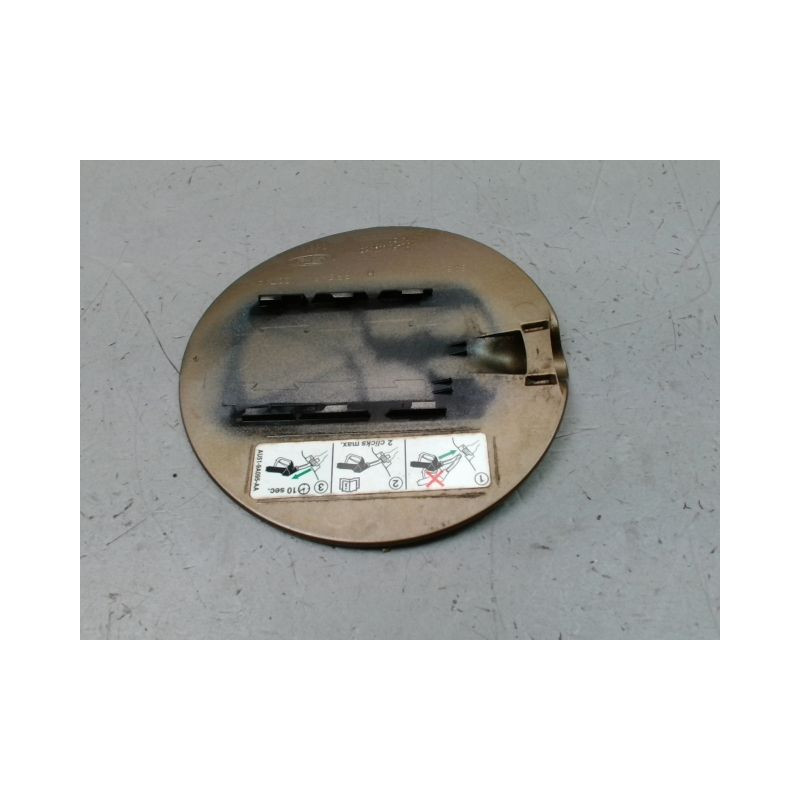 VOLET DE TRAPPE CARBURANT FORD FIESTA 2010-