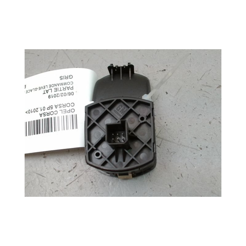 COMMANDE LEVE-GLACE PORTE AVD OPEL CORSA 2010-