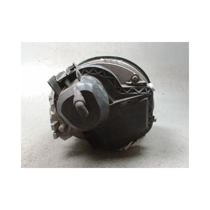PHARE DROIT VOLKSWAGEN NEWBEETLE