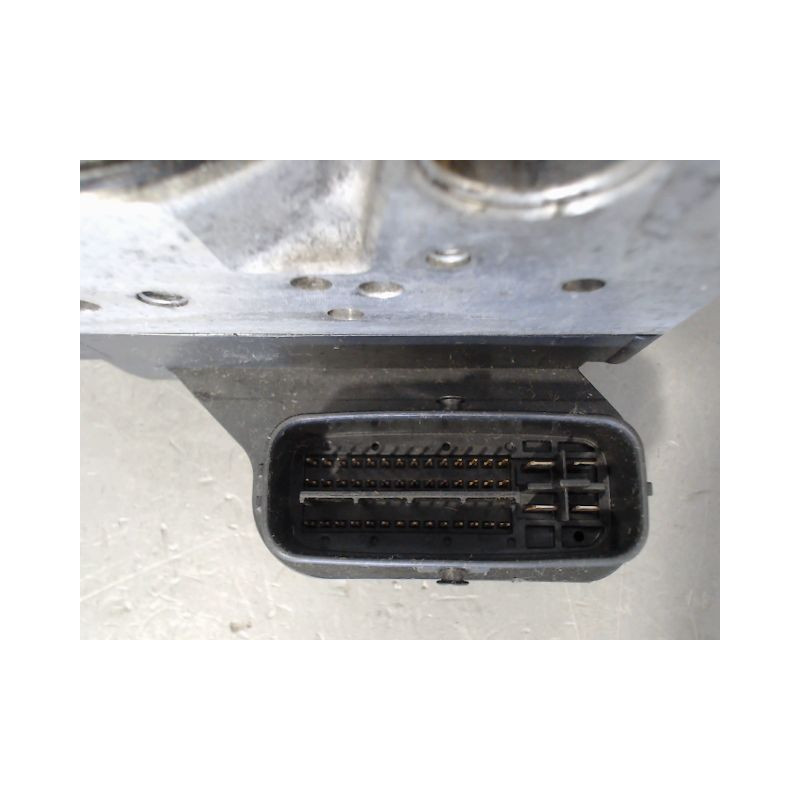 UNITE HYDRAULIQUE ABS TOYOTA RAV4