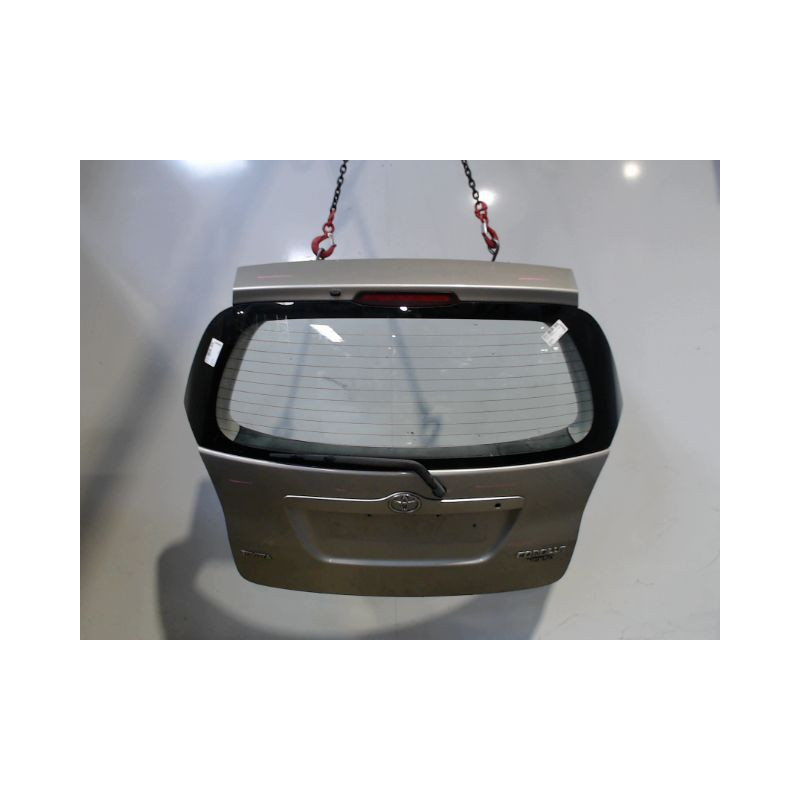 HAYON TOYOTA COROLLA VERSO 2002-2004