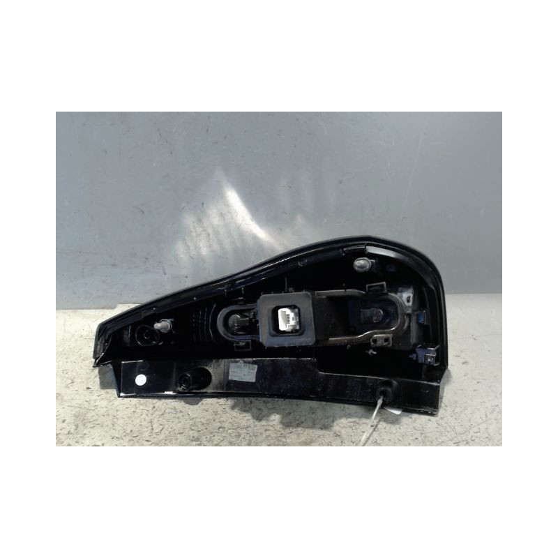 FEU ARRIERE GAUCHE  RENAULT SCENIC III 2009-