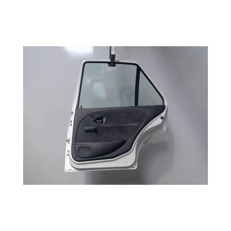 PORTE ARRIERE DROIT CITROEN SAXO -99