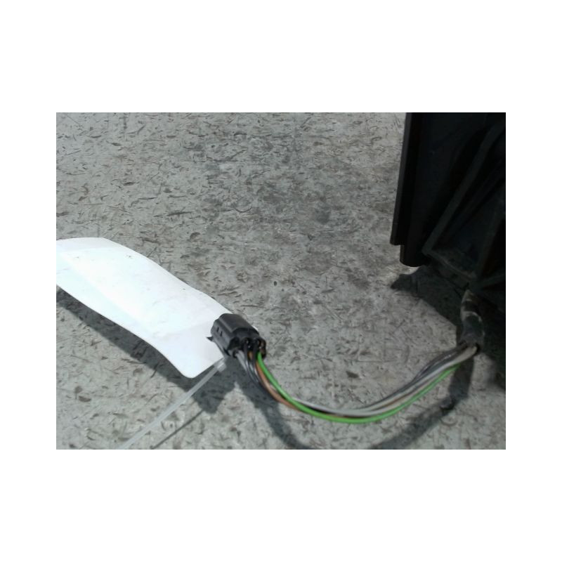 RETROVISEUR EXTERIEUR ELECTRIQUE GAUCHE FORD FOCUS 98-04