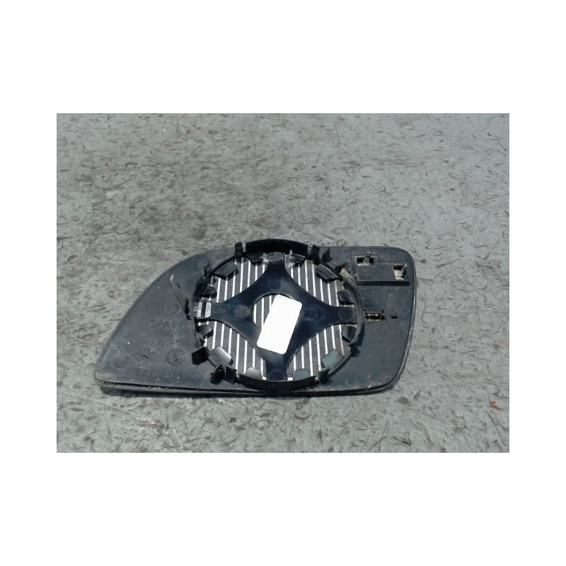 GLACE RETROVISEUR EXT D VOLKSWAGEN POLO 02-05