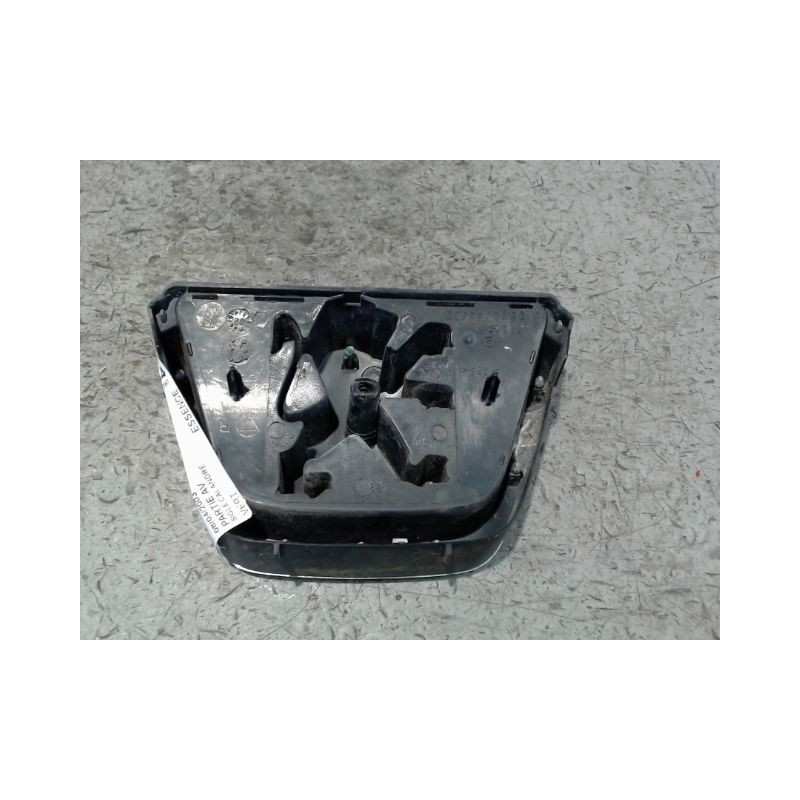 SIGLE CALANDRE PEUGEOT 206 SW 02-06