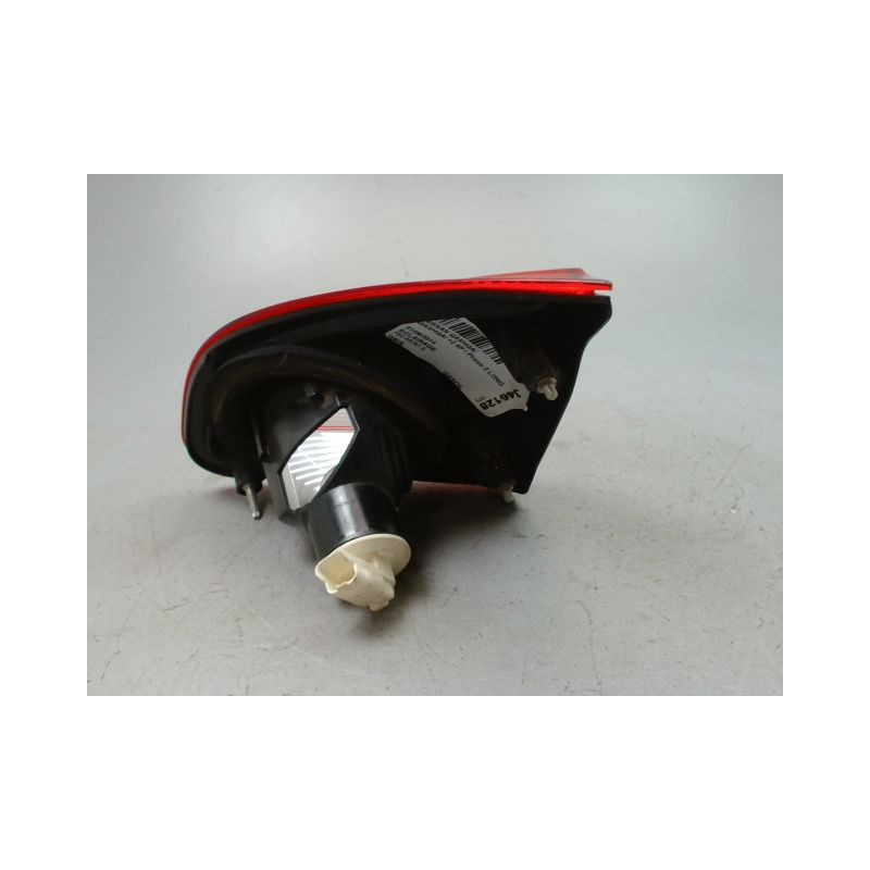 FEU ARRIERE INTERIEUR GAUCHE NISSAN QASHQAI +2 I Phase 2 LONG 2010-2014