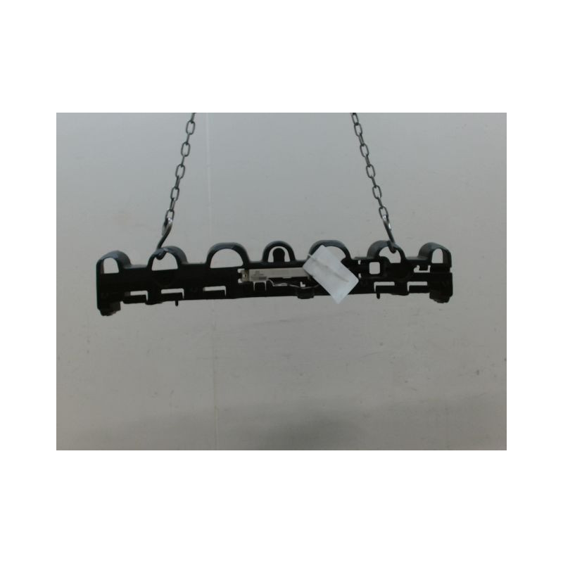 SUPPORT CENTRAL PARE-CHOC ARRIERE  RENAULT CLIO IV Phase 1 2012-...